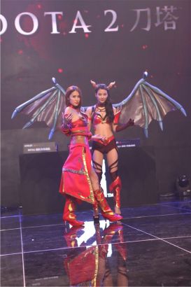 月里展现了 月里展现了